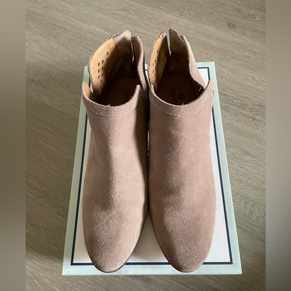 Ankle bootie